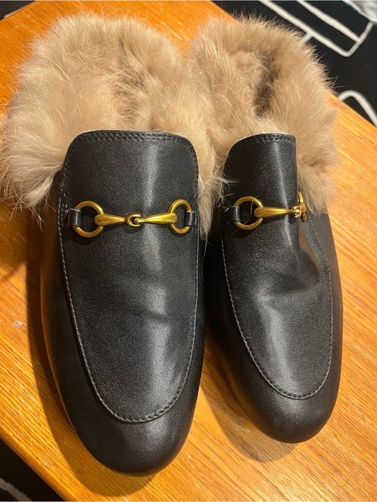 ARQA Shoes - ARQA popular fur-lined backless Gold Accent loafers Mules SZ 38